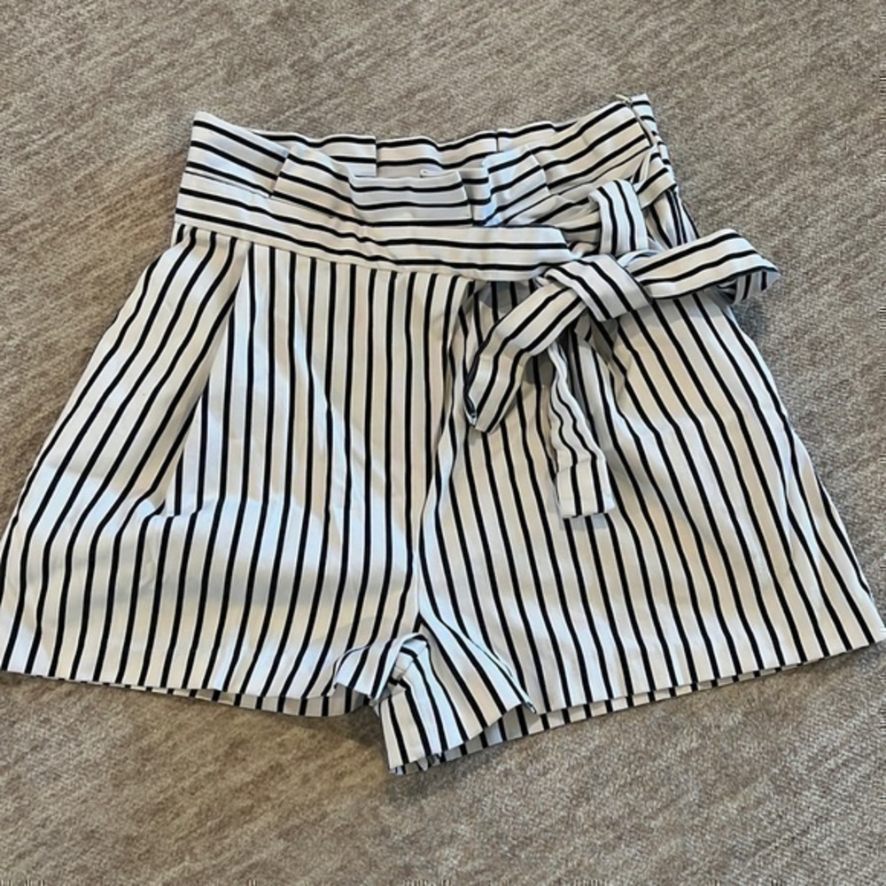 Zara Trafaluc Collection Shorts Size 5